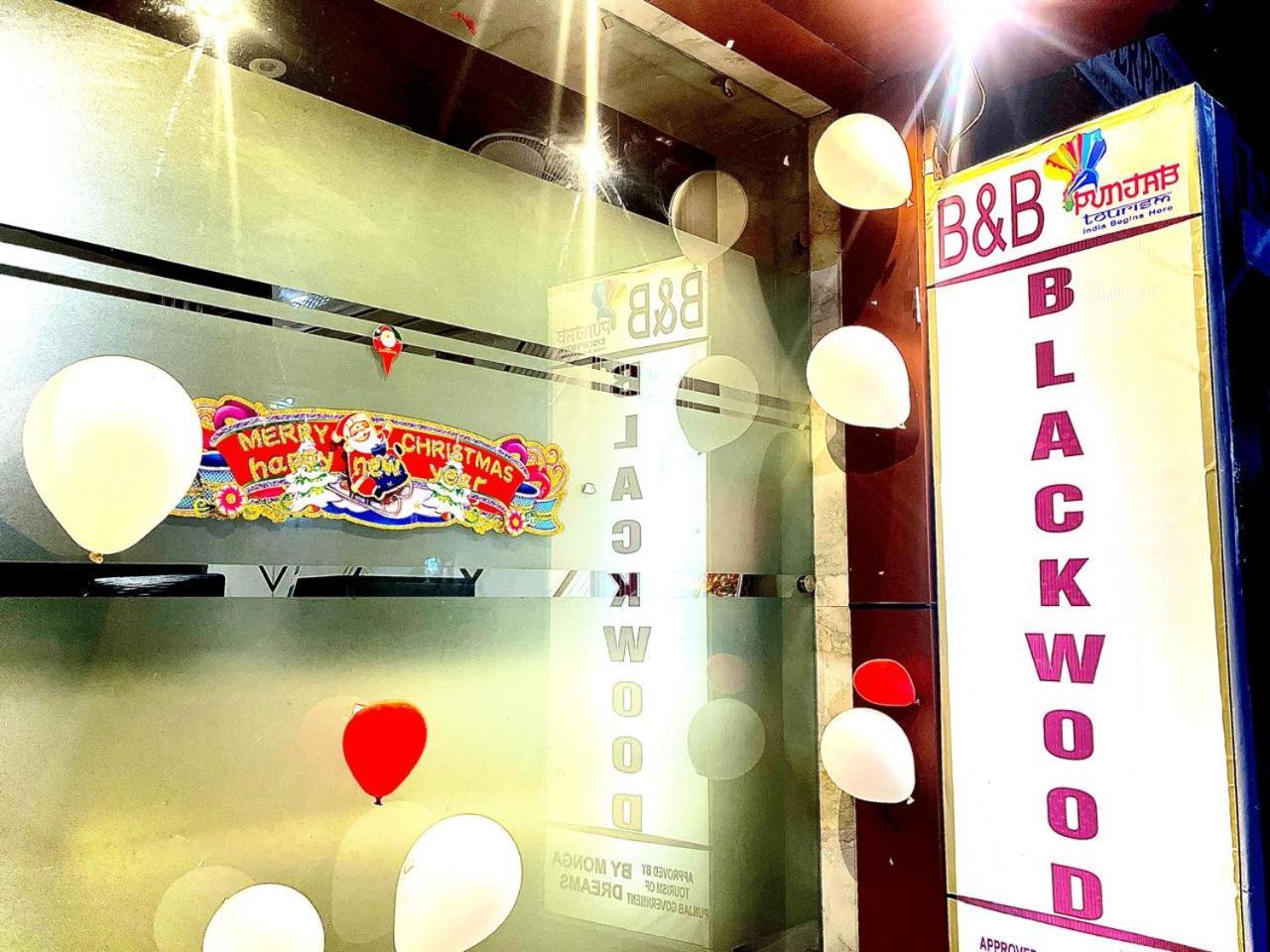 Blackwood Near Golden Temple -140 Mtrs Amritsar Bagian luar foto